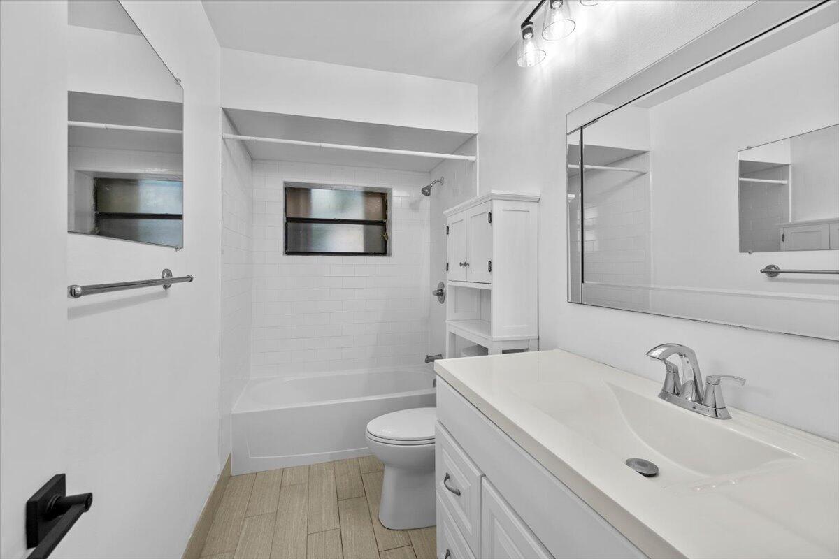 PINE RIDGE - Residential Lease