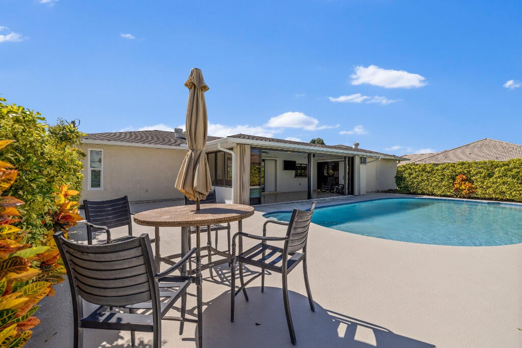 2349 SE DELANO Road