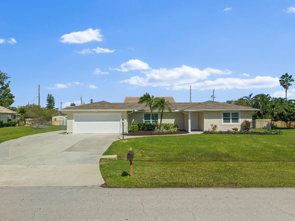 2349 SE DELANO Road