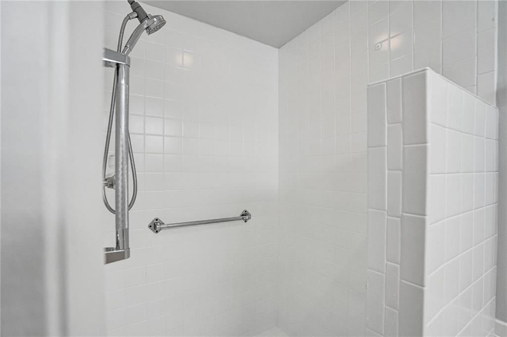 NORTHWOOD - Residential