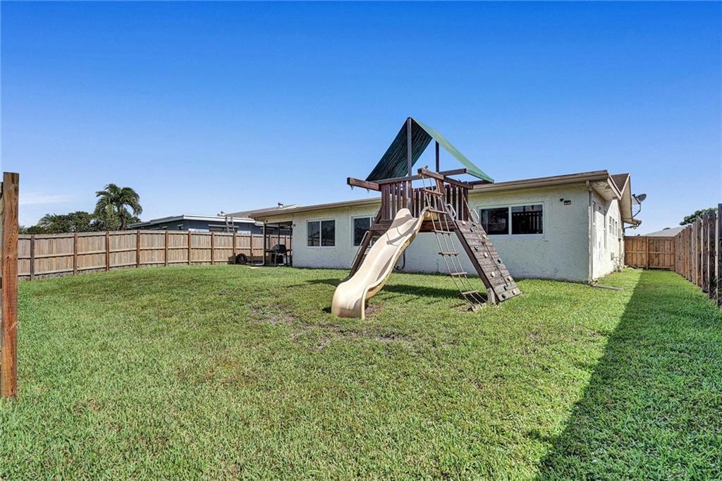 NORTHWOOD - Residential