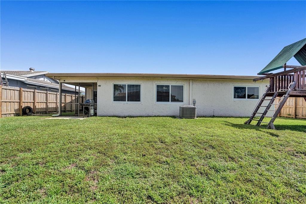 NORTHWOOD - Residential