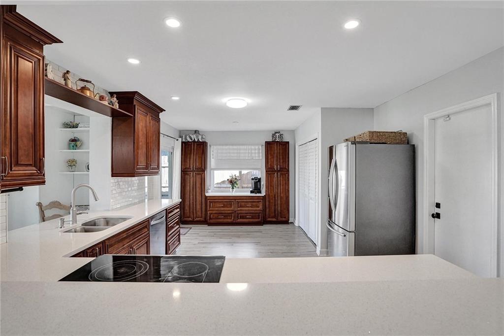 NORTHWOOD - Residential