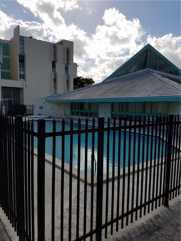 NEWPORT AT LAUDERHILL CON - Residential