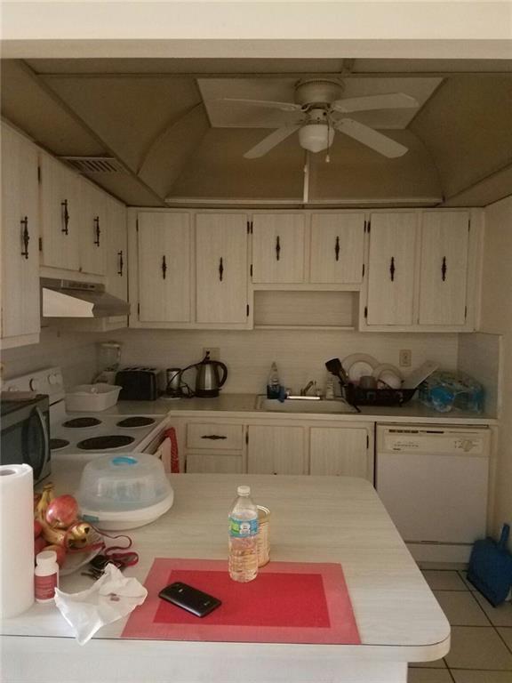 NEWPORT AT LAUDERHILL CON - Residential