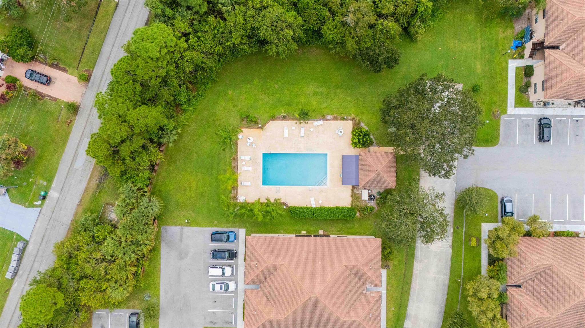 SEAGRASS CONDOMINIUM - Residential