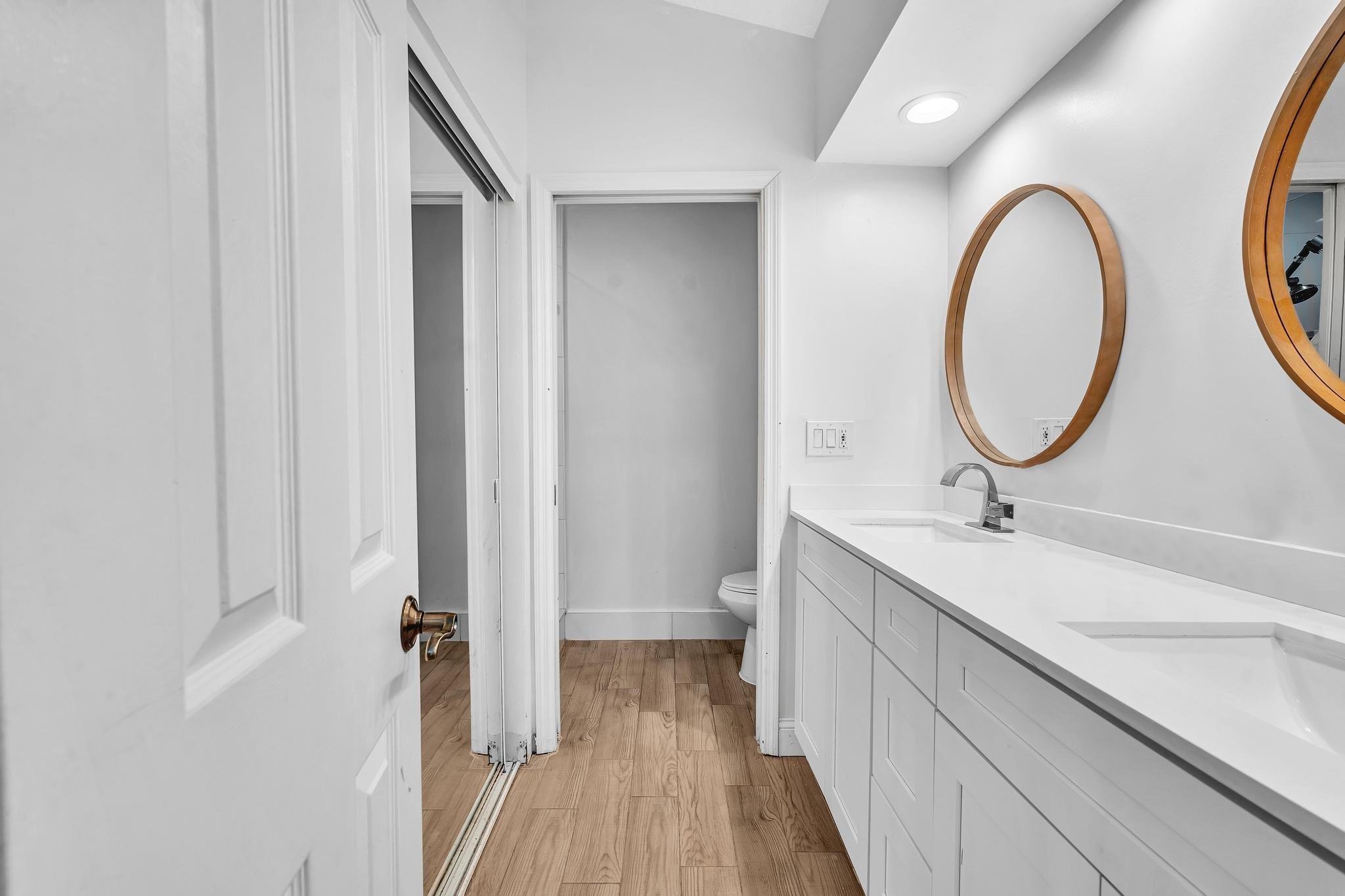 Central Park Lake 137-50 - Residential