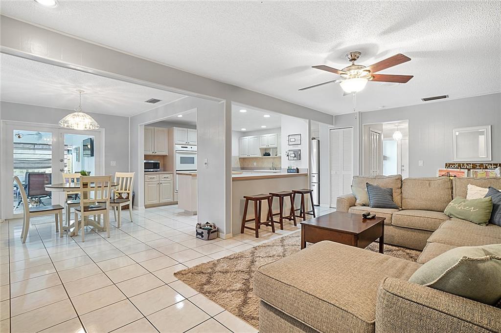 Coral Springs Lakes - Residential