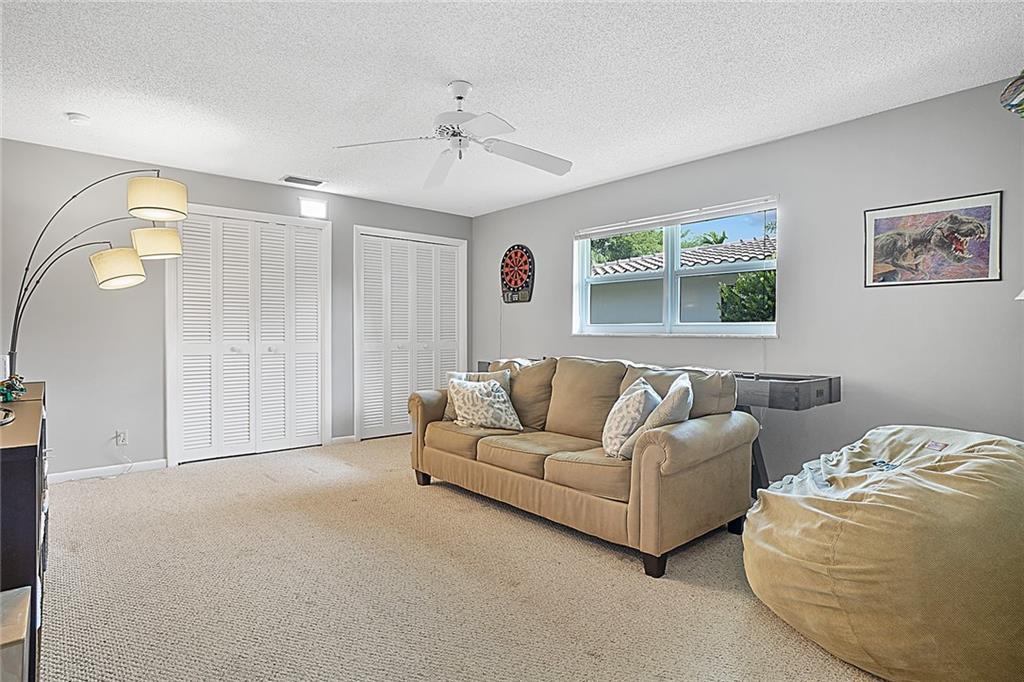 Coral Springs Lakes - Residential
