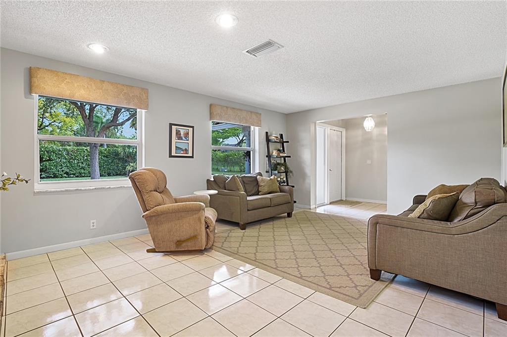 Coral Springs Lakes - Residential