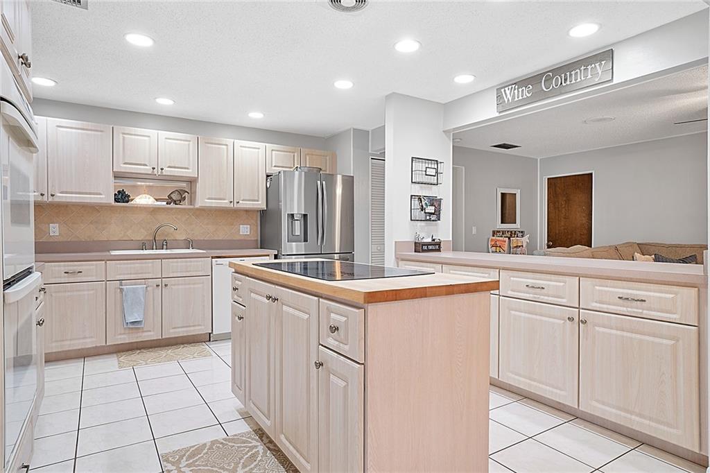 Coral Springs Lakes - Residential