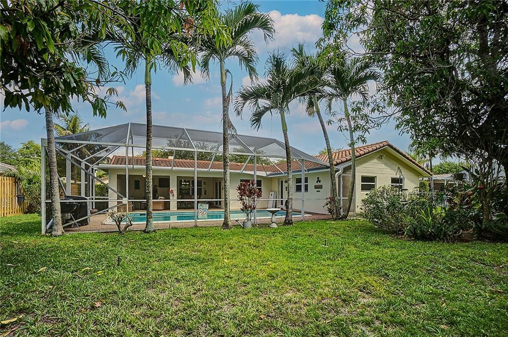 Coral Springs Lakes - Residential