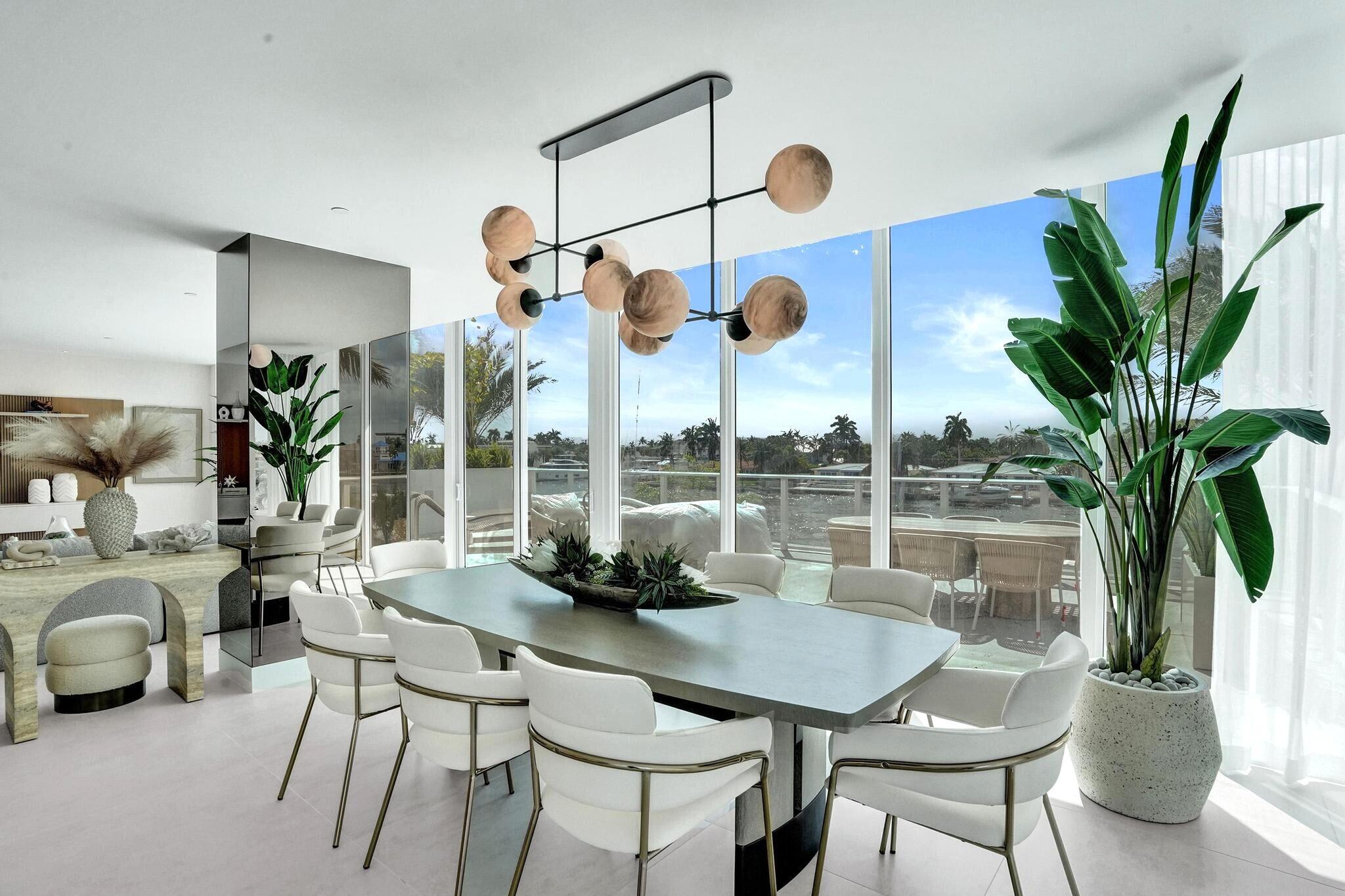 Entourage in the Sun - Residential