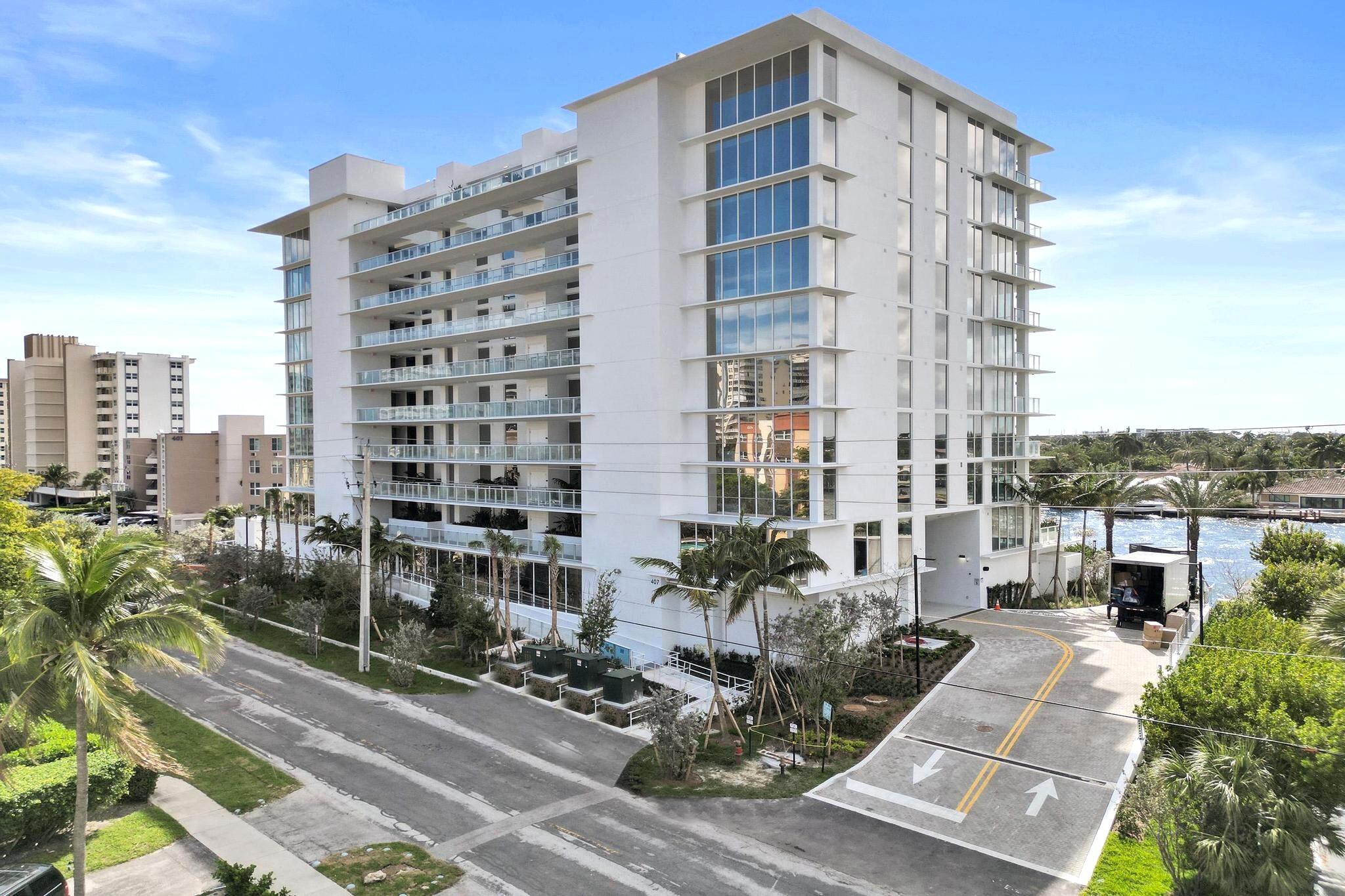 Entourage in the Sun - Residential