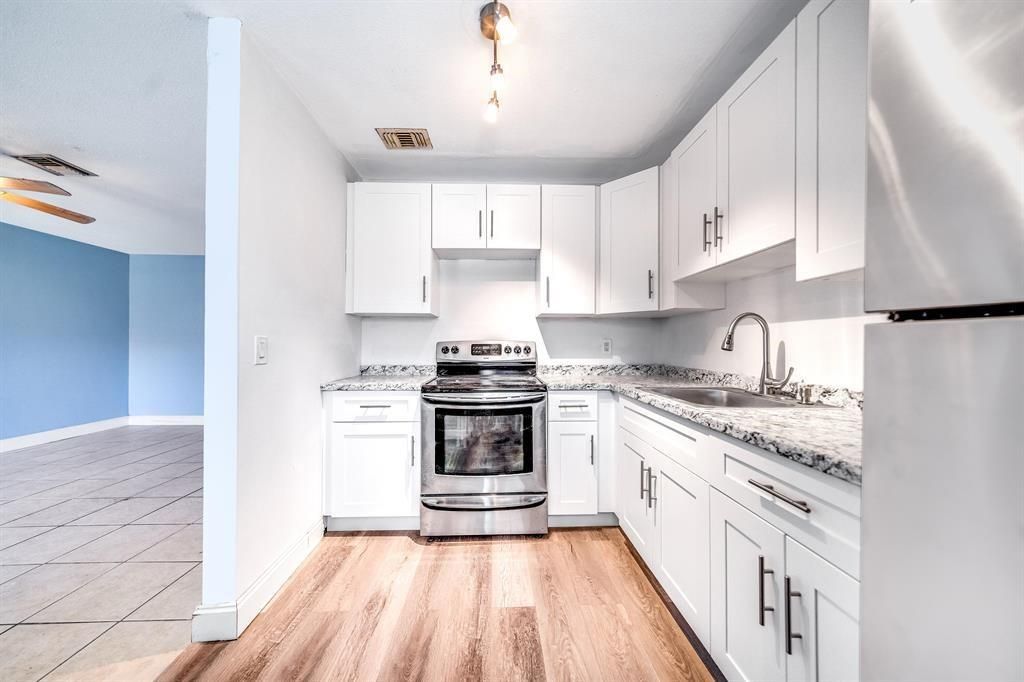 Photo of 260 NW 19th Street #28, Boca Raton, FL 33432 (MLS # F10520010)