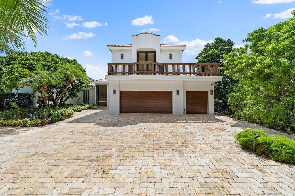 Photo of 2667 Marseilles Drive, Palm Beach Gardens, FL 33410 (MLS # R11125654)