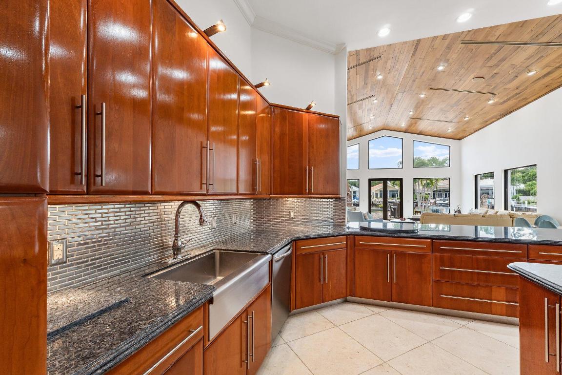 FRENCHMANS CREEK PAR C-1-B - Residential