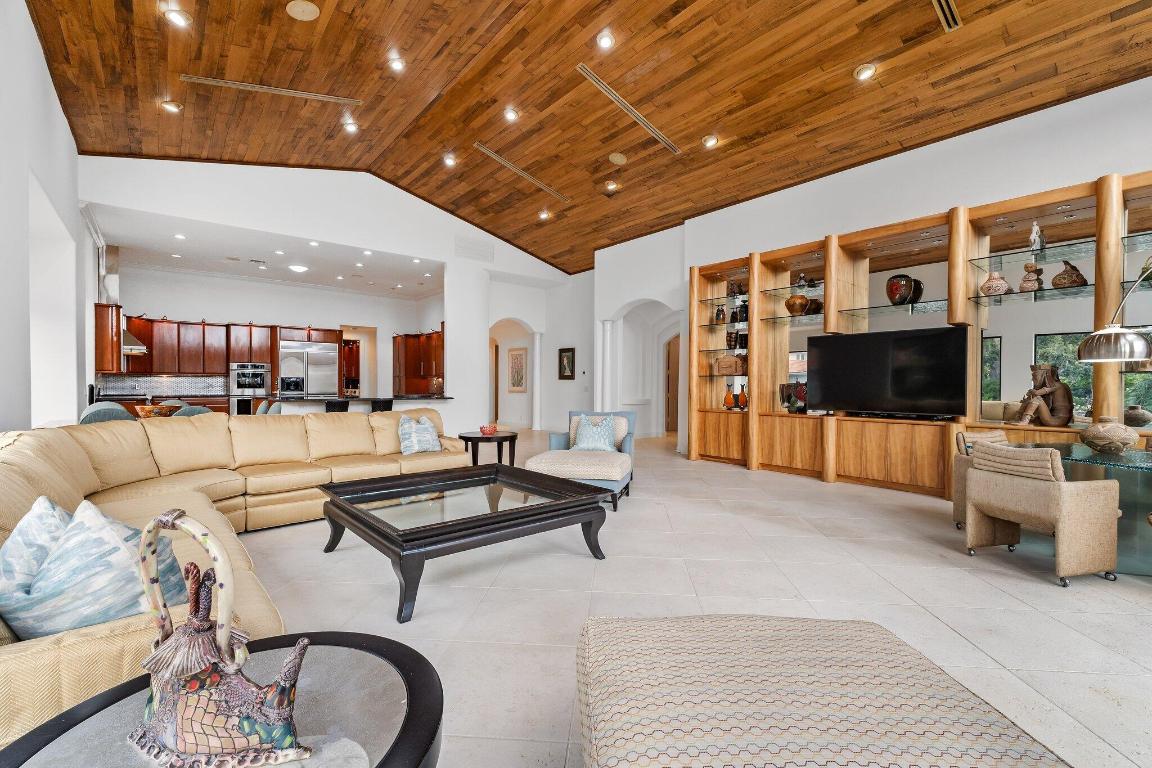 FRENCHMANS CREEK PAR C-1-B - Residential