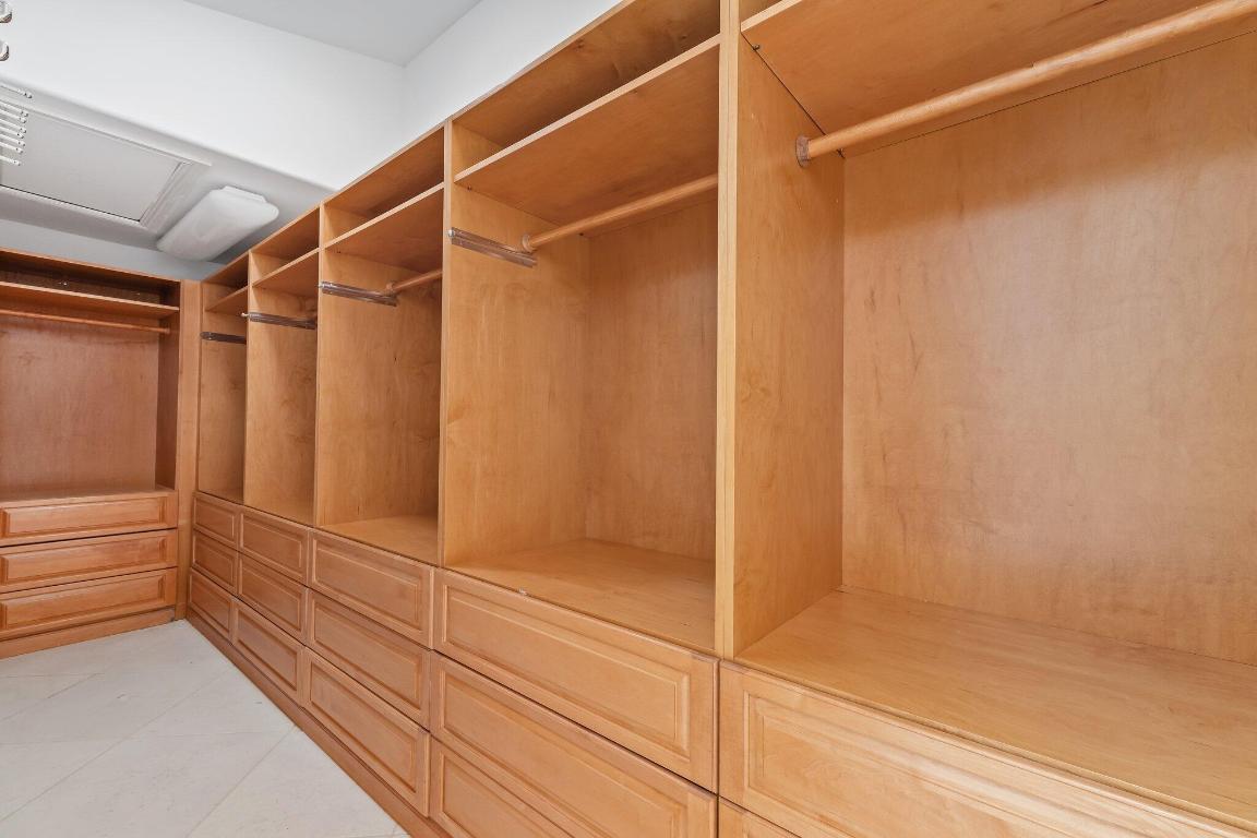 FRENCHMANS CREEK PAR C-1-B - Residential