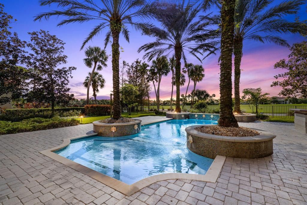 Photo of 134 Rosalia Court, Jupiter, FL 33478 (MLS # R10849078)