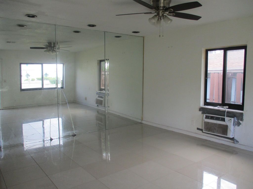 Photo of 1220 NW 7th Ter, Fort Lauderdale, FL 33311 (MLS # F10526312)