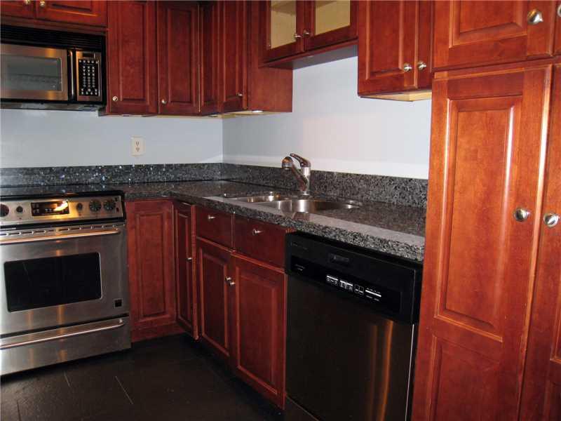 RIO VISTA TOWNHOMES CONDO - Residential Lease