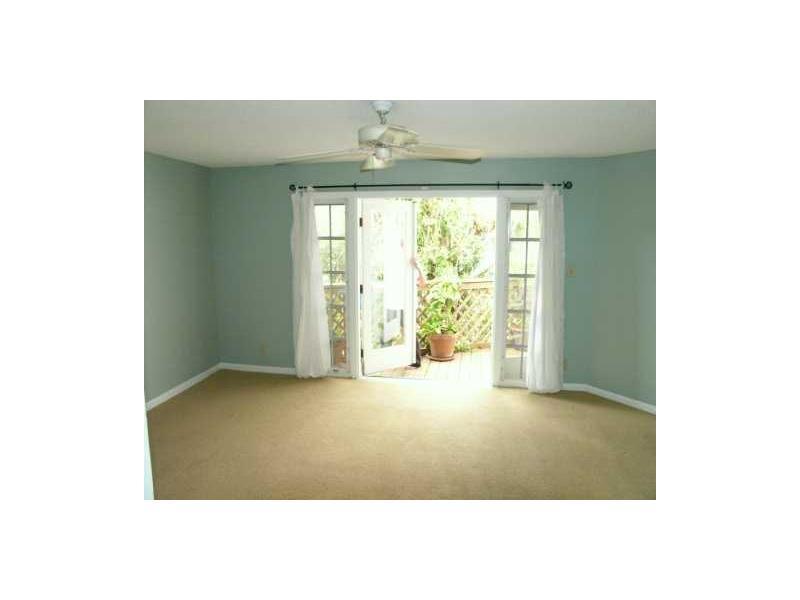 RIO VISTA TOWNHOMES CONDO - Residential Lease