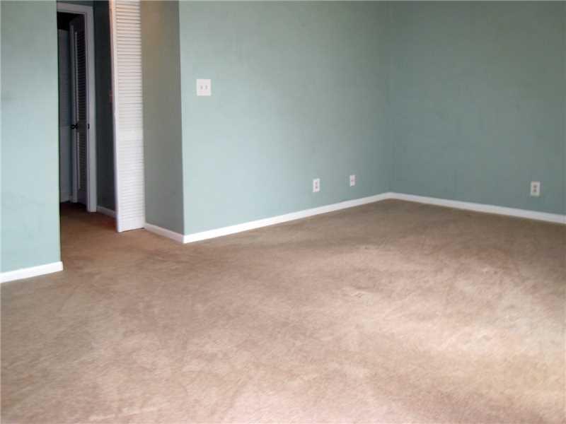 RIO VISTA TOWNHOMES CONDO - Residential Lease
