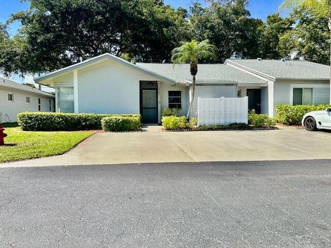 18587 Egret Way Boca Raton FL 33496