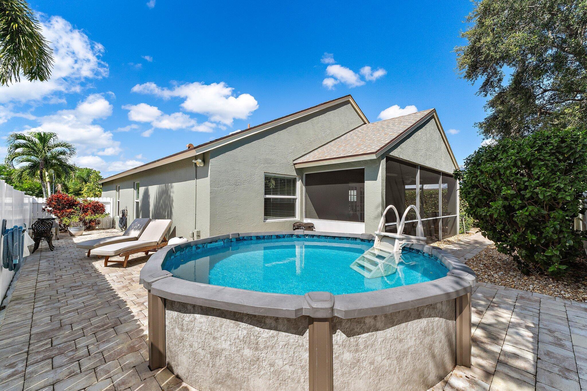 PENNOCK LANDING - Residential