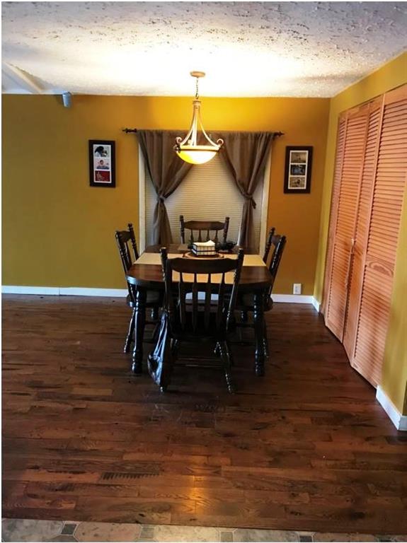 Ravenswood Estates & Mari - Residential