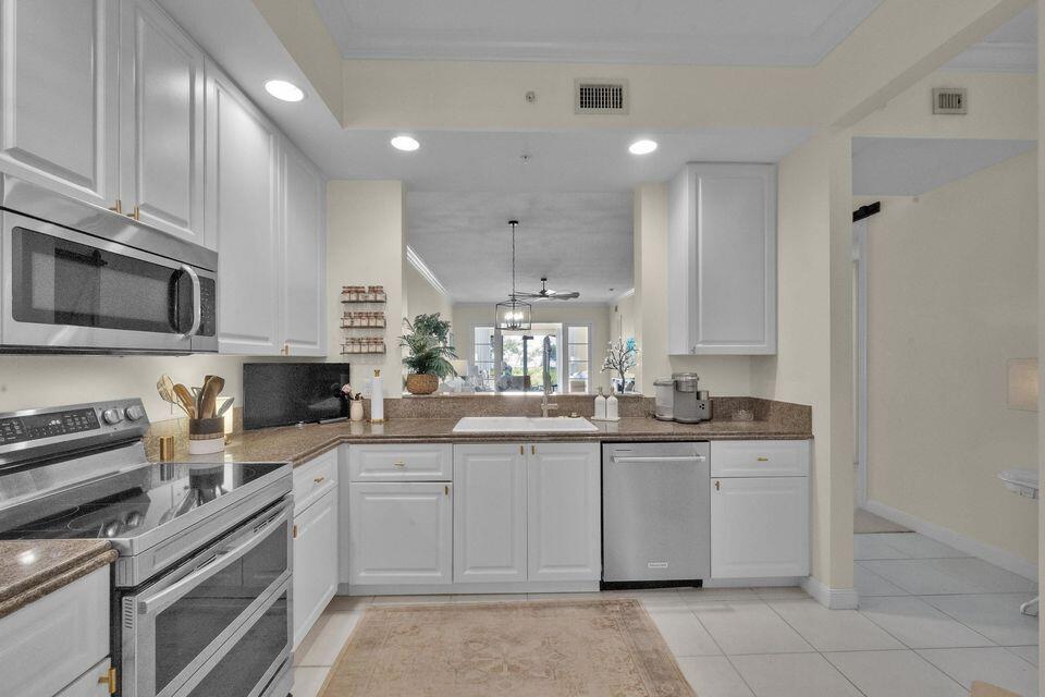 Harbour Isle West - Residential Lease