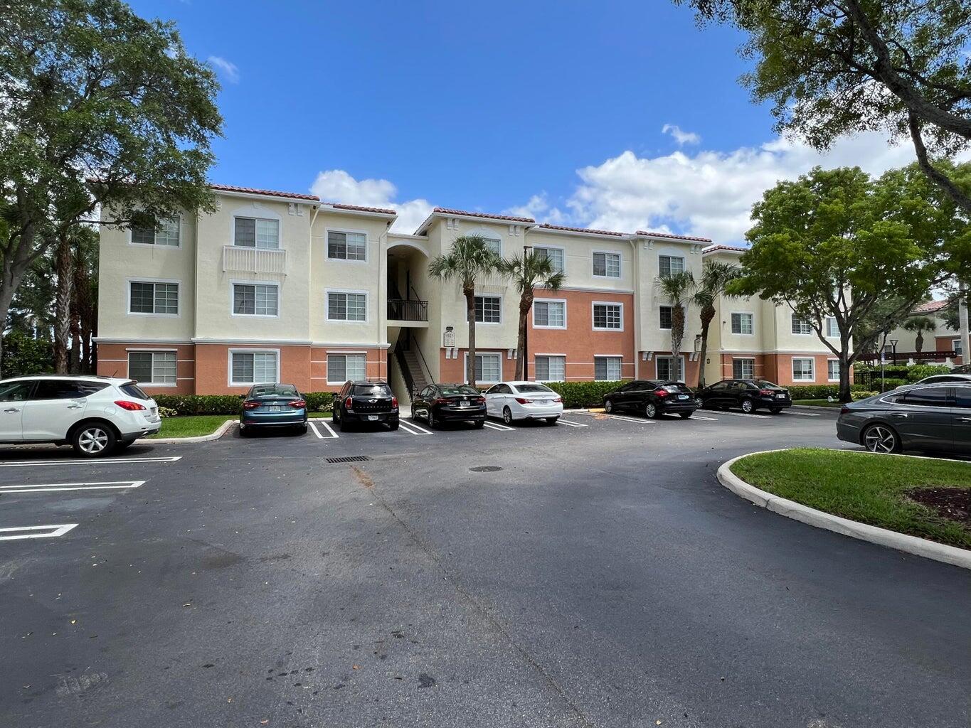 Enjoy the beautiful and serene lake view from the balcony of your spacious one bedroom apartment in Mezzano, a gated community just 3 miles west of the turnpike. Close to restaurants, shopping Wellington Mall and Commons park. Abundant amenities including a newly remodeled clubhouse, tropical pool area with expansive pool deck, cabana, grills, fitness center, volleyball court and playground.