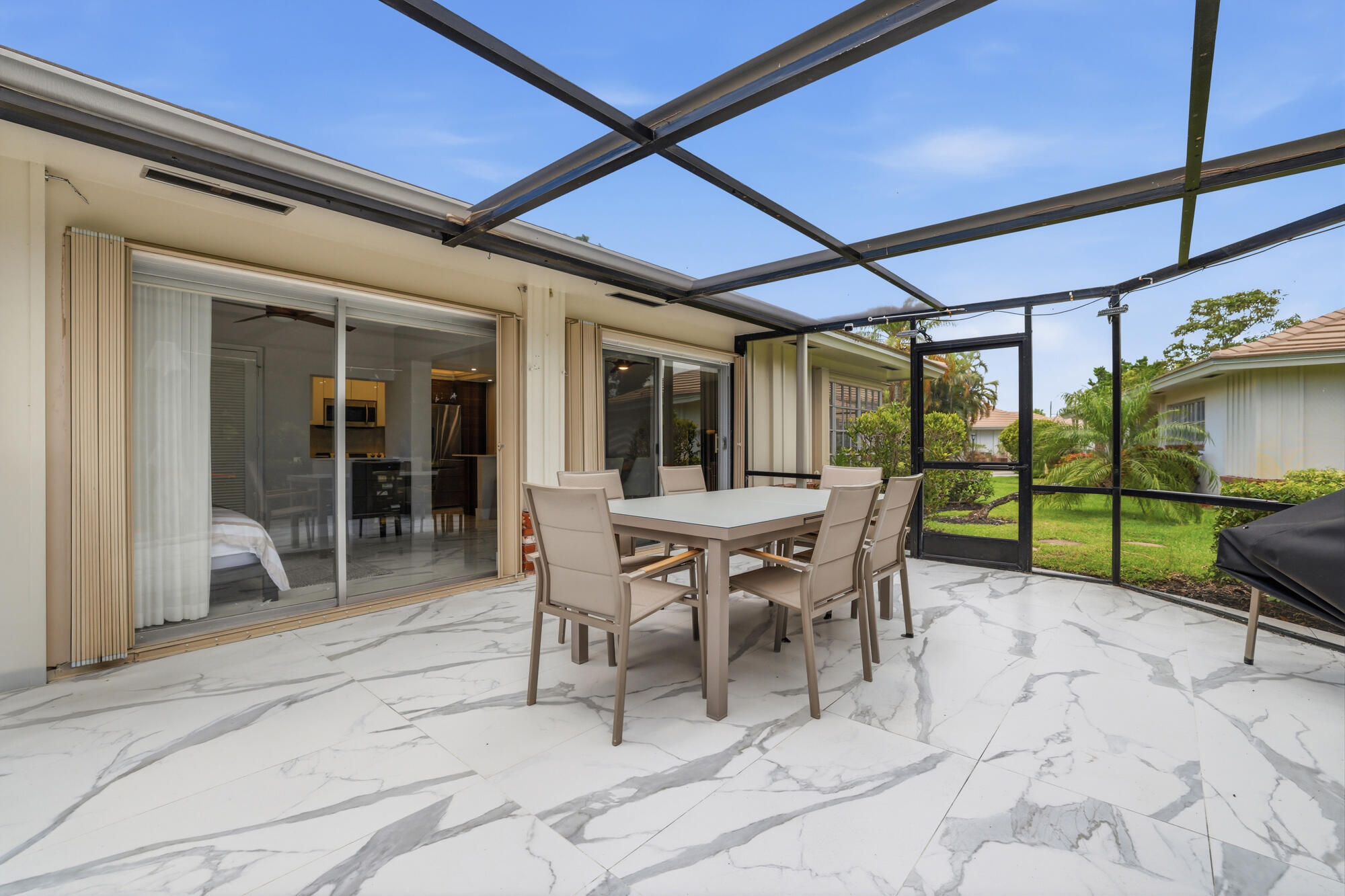 ATLANTIS VILLAS - Residential