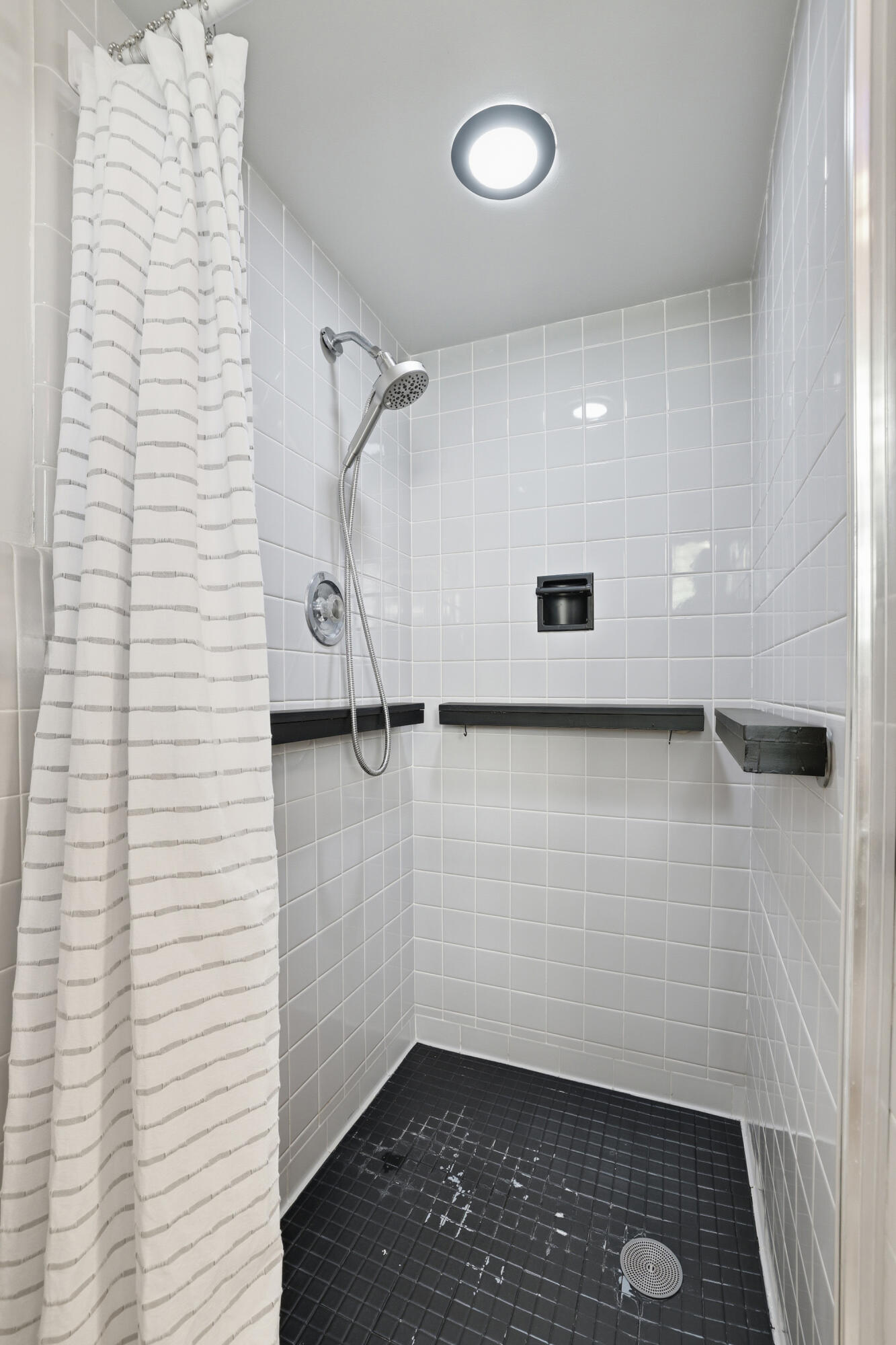 ATLANTIS VILLAS - Residential