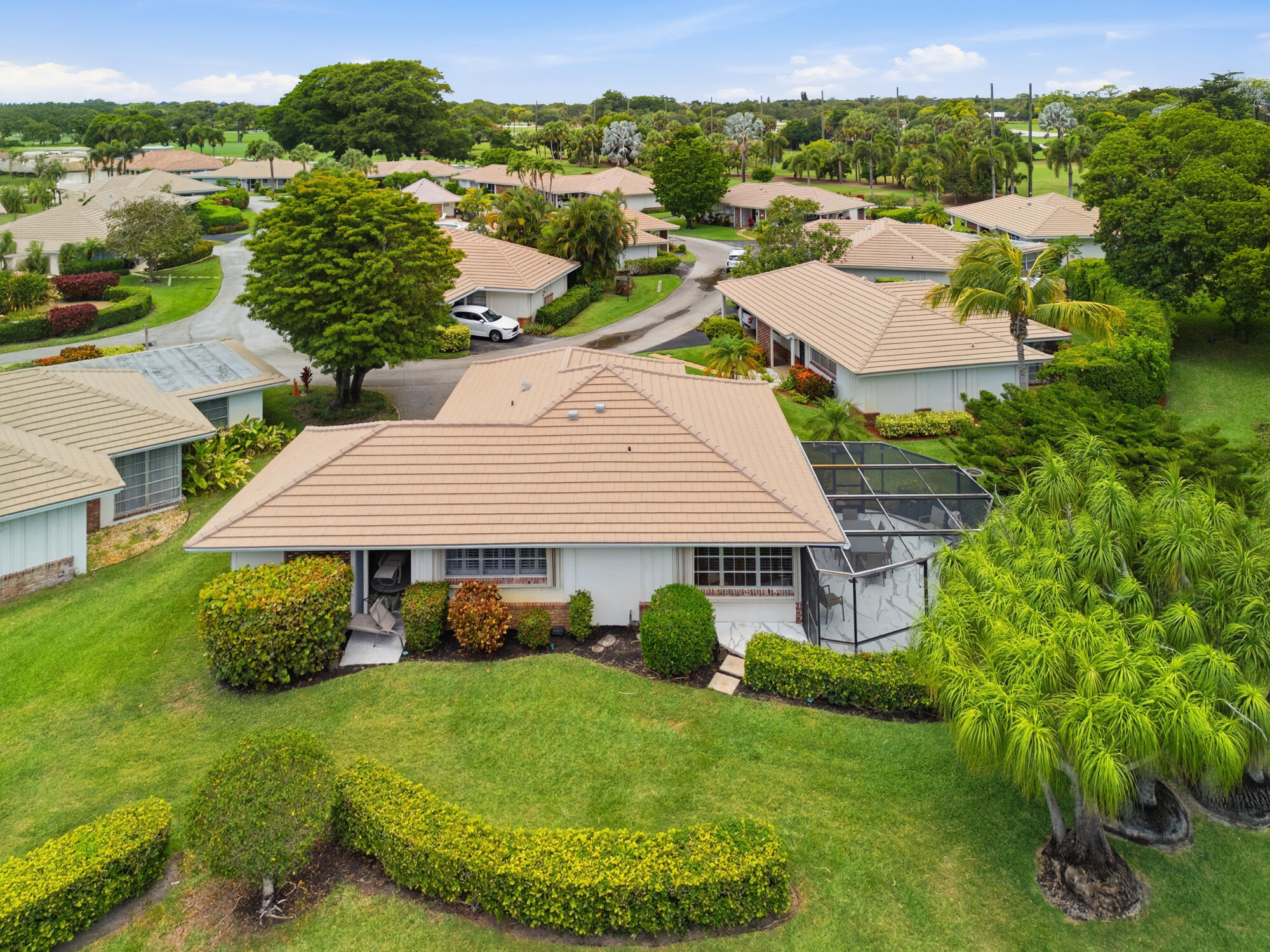 ATLANTIS VILLAS - Residential