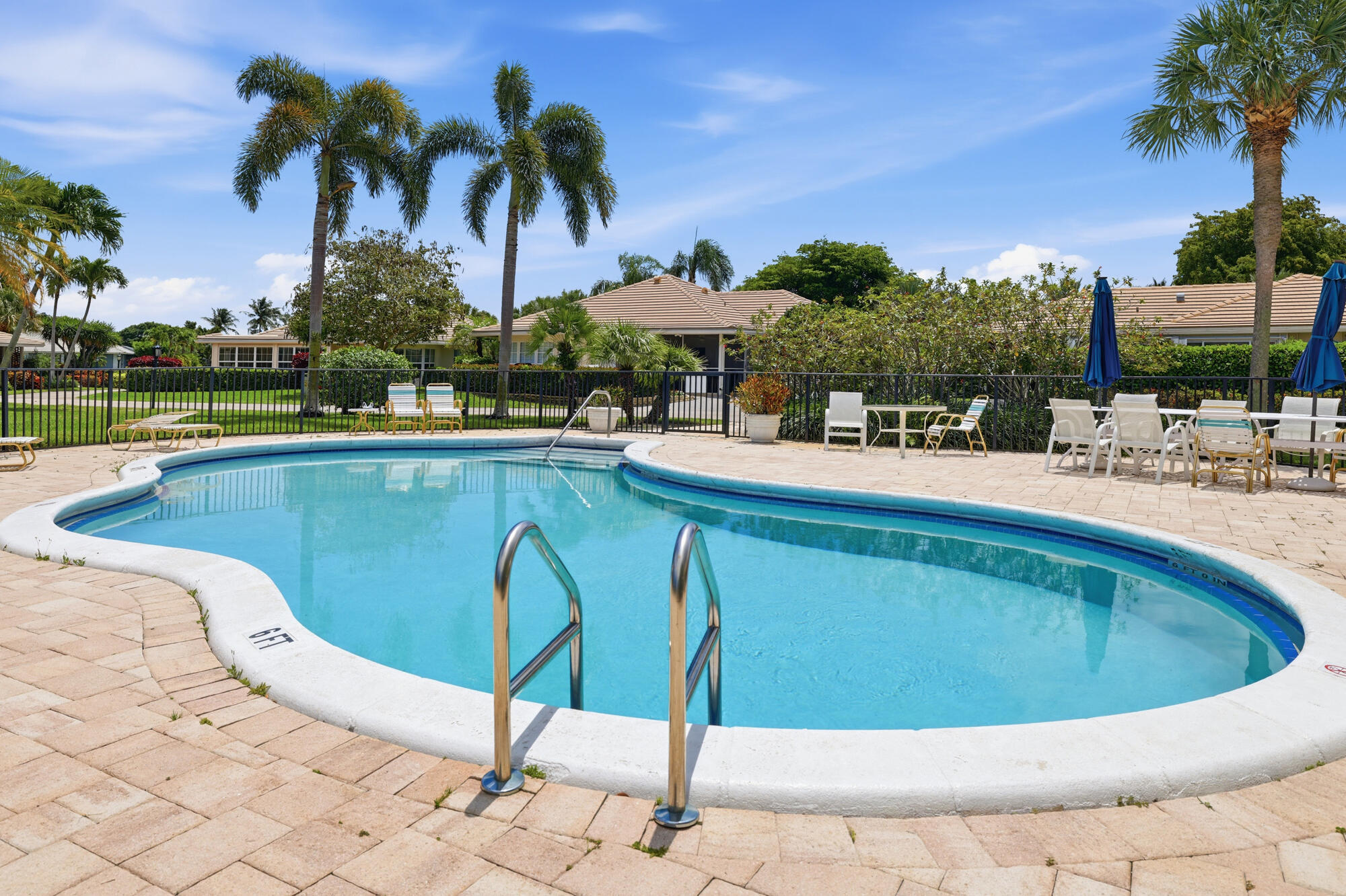 ATLANTIS VILLAS - Residential