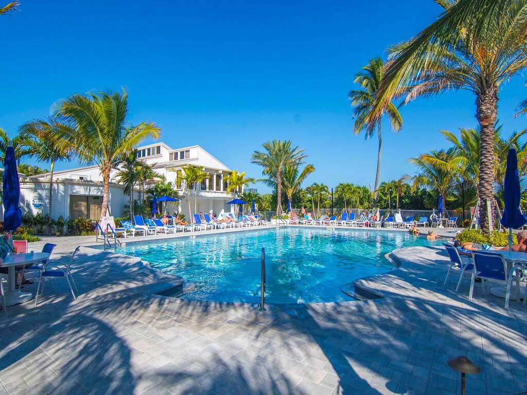 CATAMARAN L CONDOMINIUM - Residential