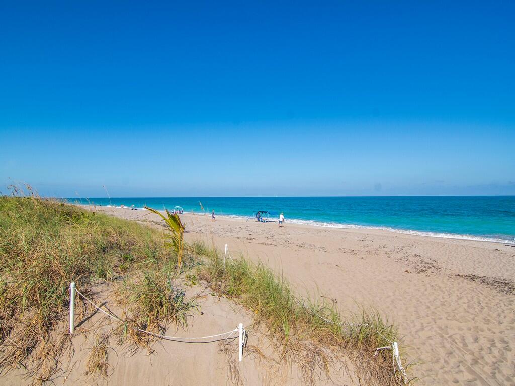 CATAMARAN L CONDOMINIUM - Residential