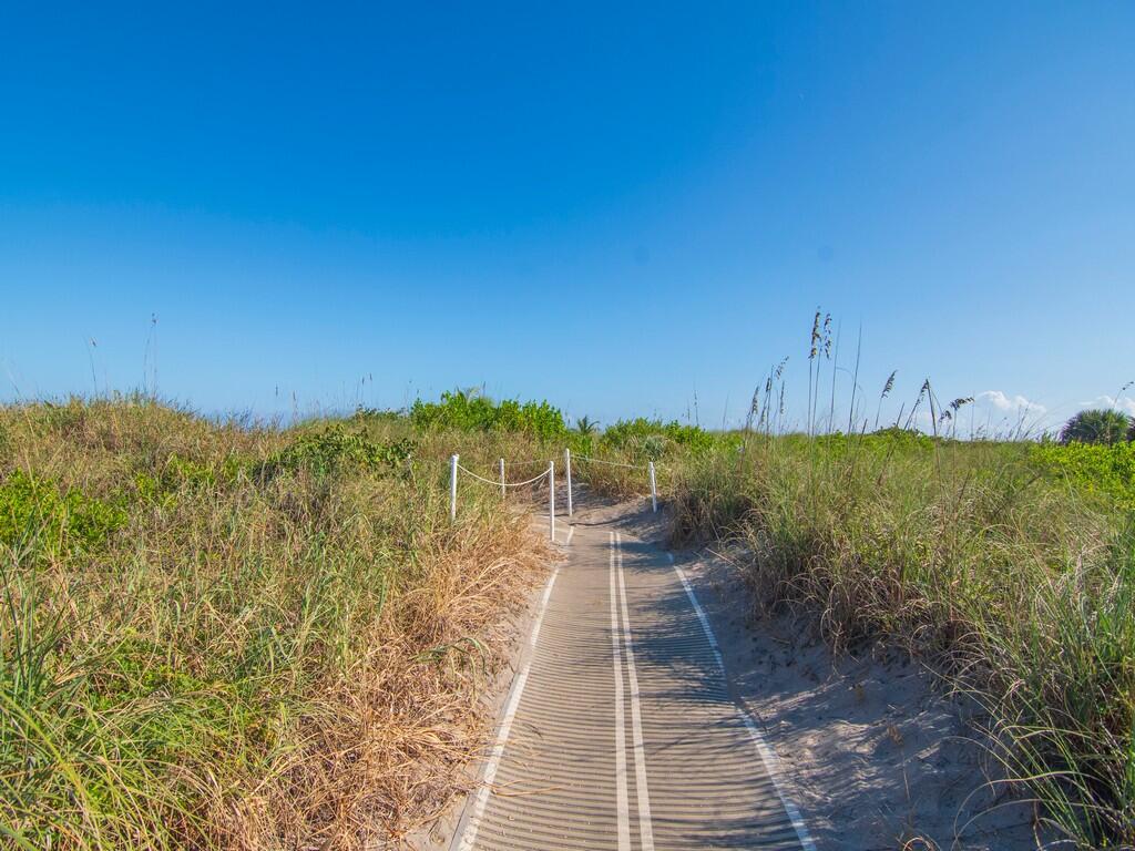 CATAMARAN L CONDOMINIUM - Residential