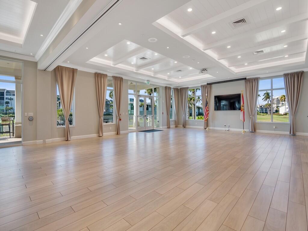 CATAMARAN L CONDOMINIUM - Residential