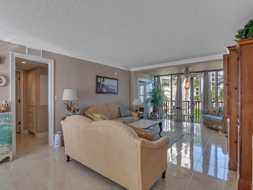 2400 S Ocean Drive 2339
