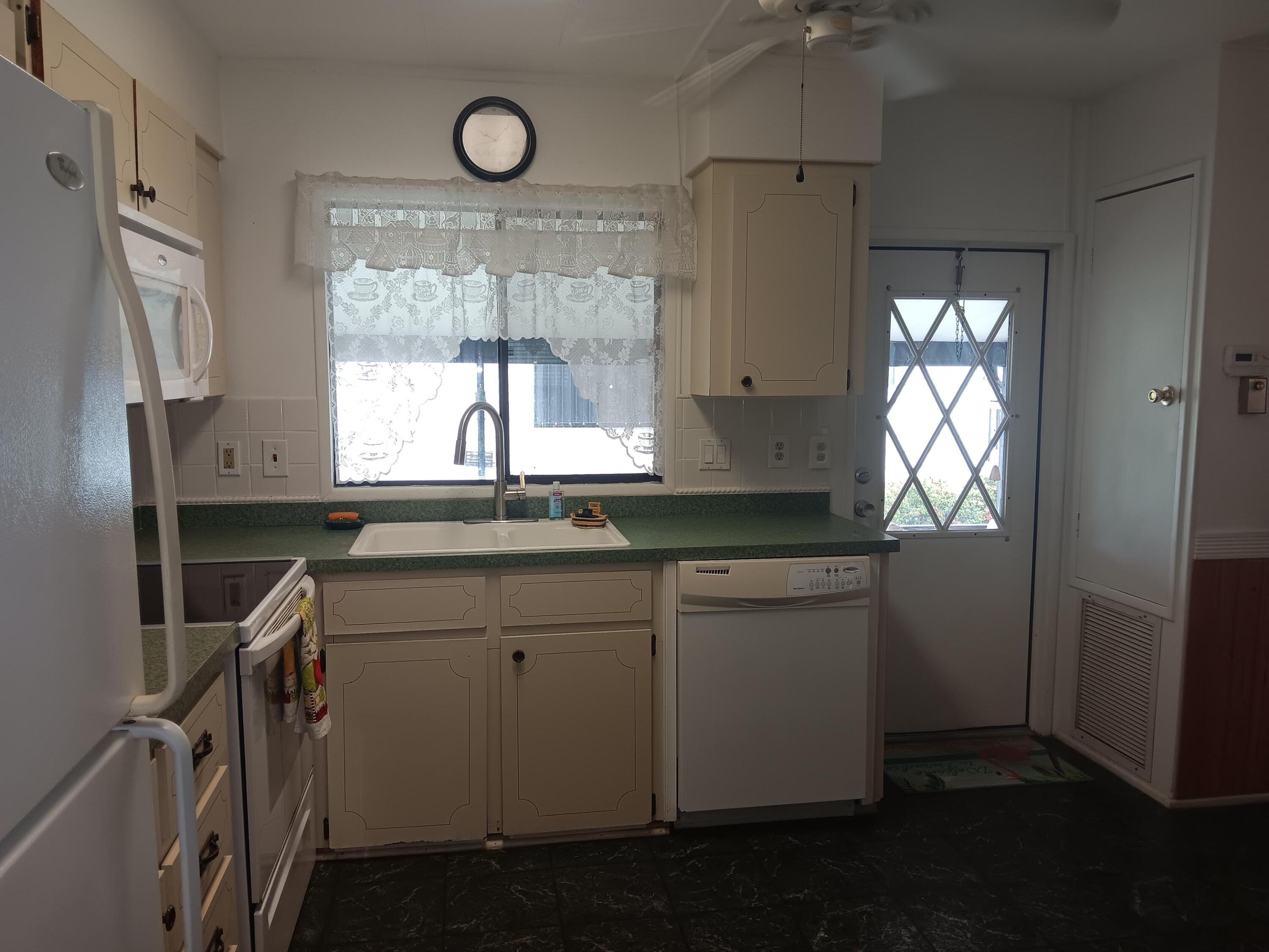 CAMBRIDGE AT HERITAGE RIDGE - Residential