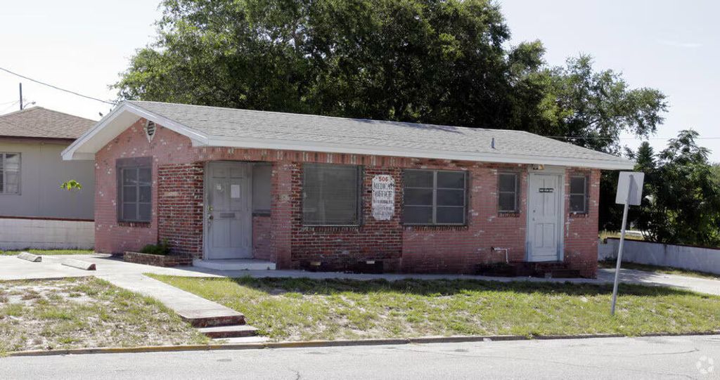 Photo of 506 N 7th ST N, Fort Pierce, FL (MLS # B26043527)