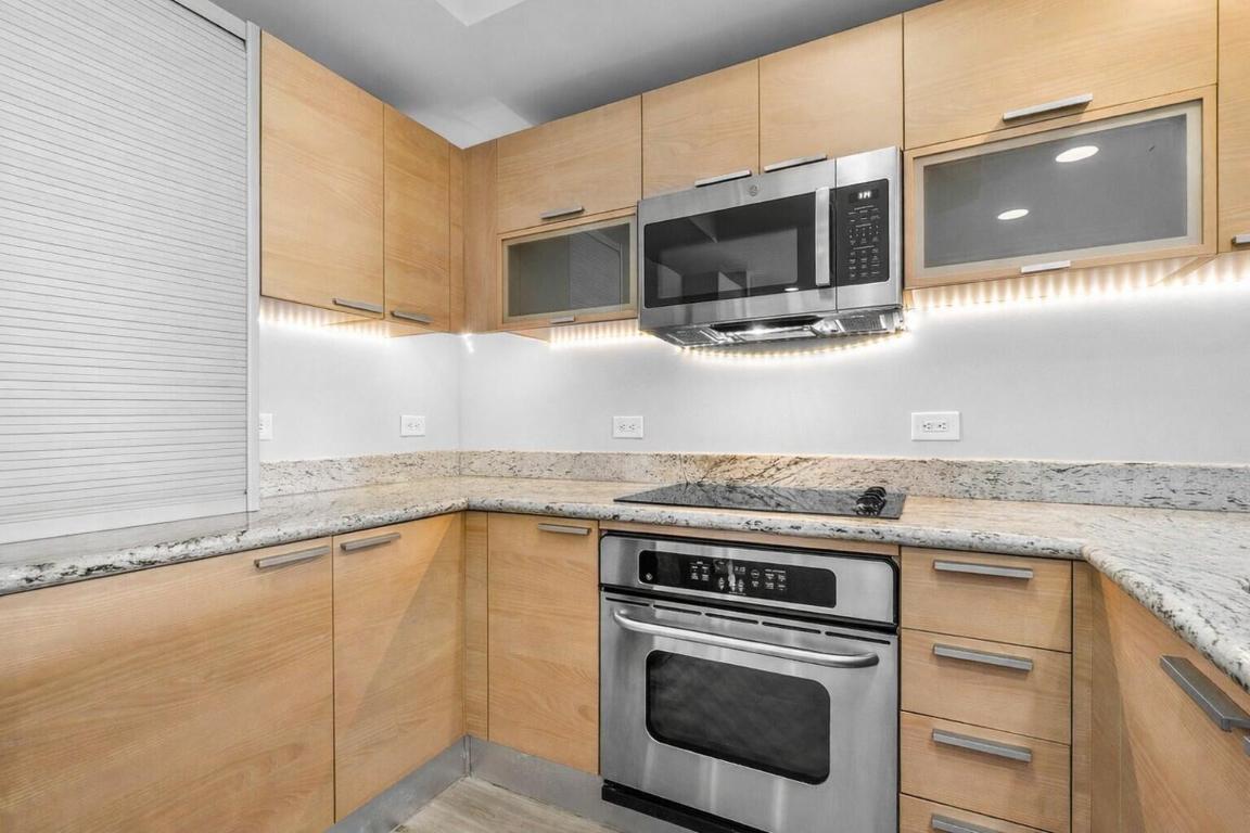 MARINA GRANDE RIVIERA BEACH CONDO - Residential