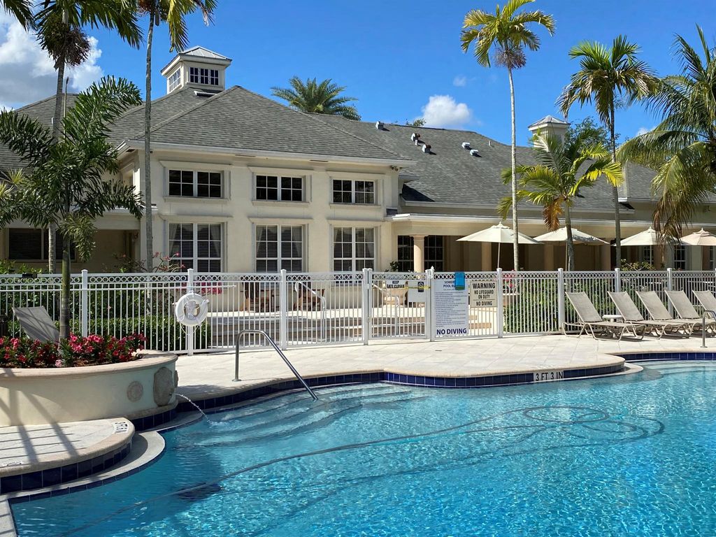 Photo of 276 Murcia Drive #204, Jupiter, FL 33458 (MLS # R10896837)