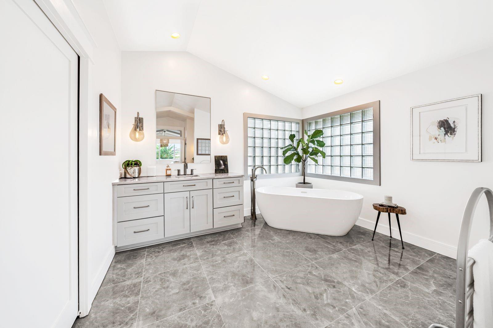 Lighthouse Point - Residential