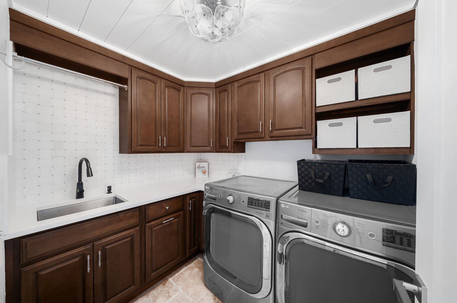 Lighthouse Point - Residential