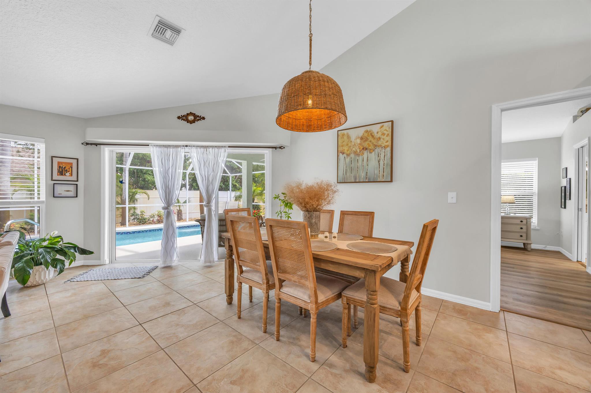 Vero Beach, Florida 32967, United States, 4 Bedrooms Bedrooms, ,2 BathroomsBathrooms,Residential,Active,209684