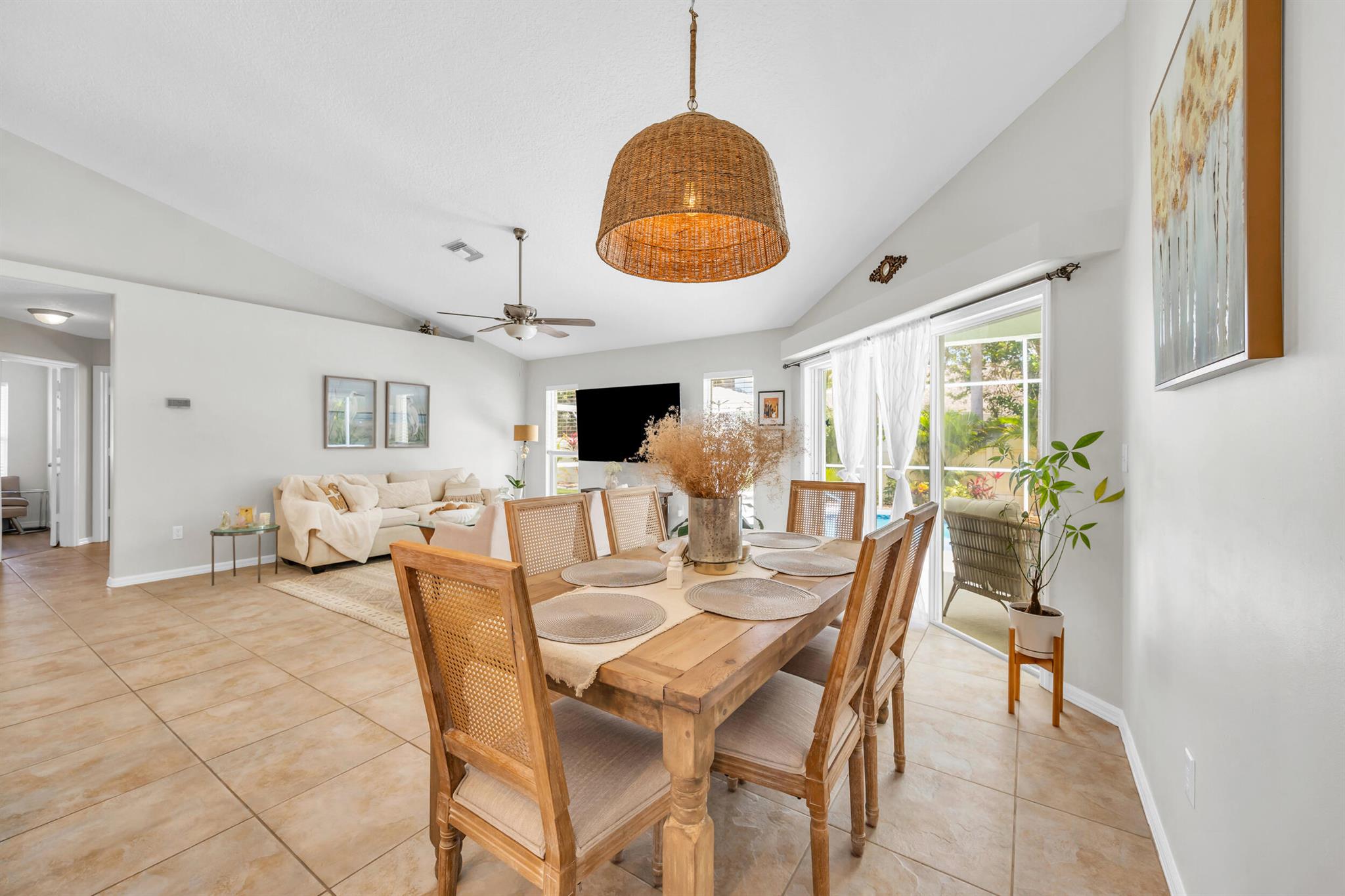 Vero Beach, Florida 32967, United States, 4 Bedrooms Bedrooms, ,2 BathroomsBathrooms,Residential,Active,209684